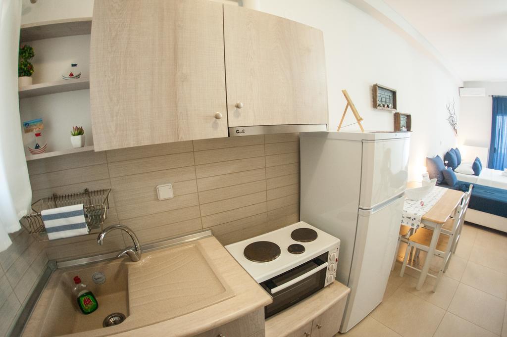 Thermaikos Studios & Apartments Peraía Buitenkant foto